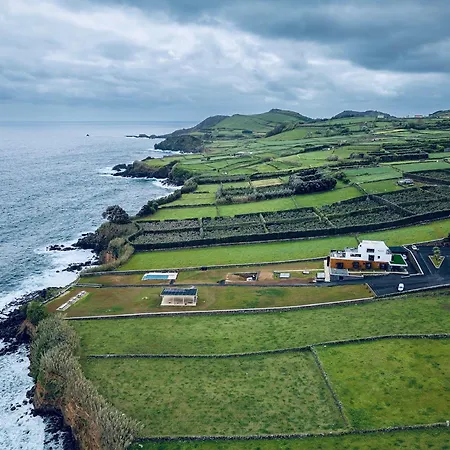 Xhale Azores 4*