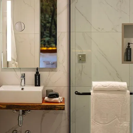 Xhale Azores Hotel 4*