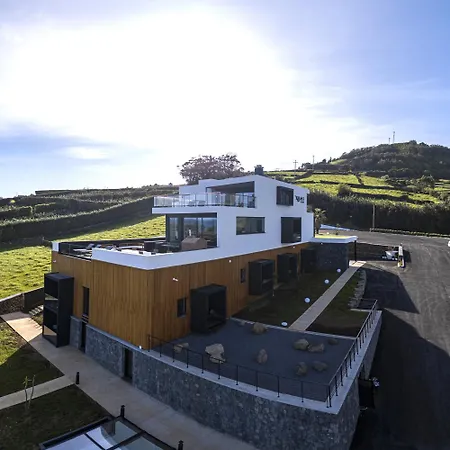 Xhale Azores 4*
