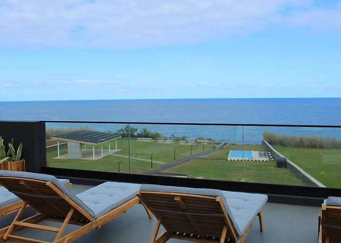 Xhale Azores فندق 4*